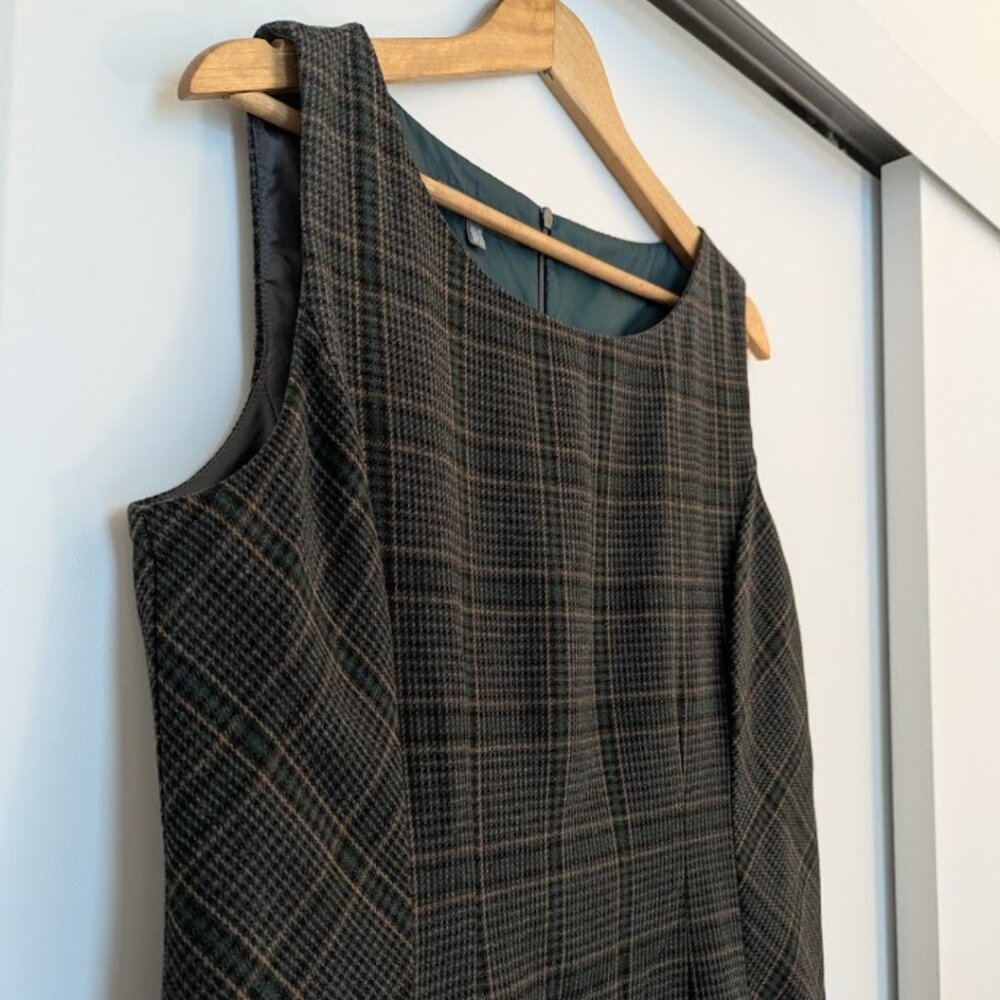Plaid Wool Blend Laura Ashley Sleeveless Dress Fully Lined Pockets Size 12 - Picture 2 of 11